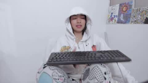 Snapshot of sweet_and_wild05 chatting on 25, 11, 2025 Julieta online show from 25, 11, 2025