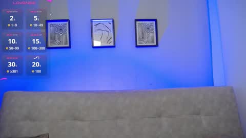 Snapshot of sweet_bella_valery_ chatting on 17, 11, 2025 Bella Valery online show from 17, 11, 2025