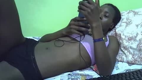 sweet_candie01 online show from 17, 9, 2025