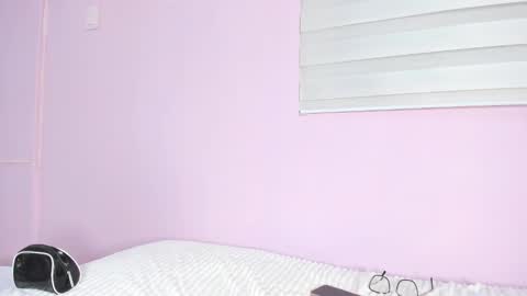 Snapshot of sweet_couples1 chatting on 7, 1, 2025 sweet_couples1 online show from 7, 1, 2025