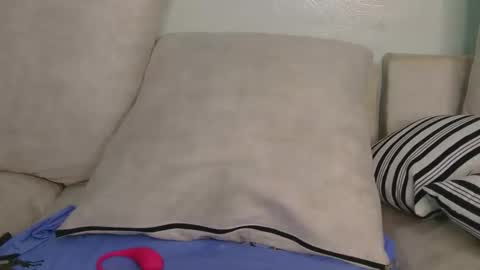 Snapshot of sweet_dellah54 chatting on 17, 12, 2025 dellah online show from 17, 12, 2025