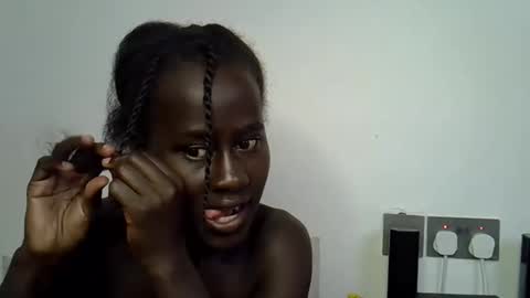 sweet_diva19 online show from 6, 10, 2025