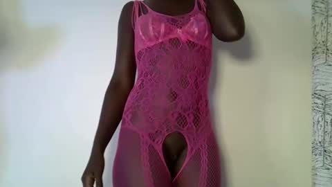 sweet_diva19 online show from 20, 5, 2026