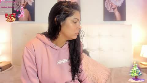 Snapshot of sweet_dreamses chatting on 29, 12, 2024 Kendra online show from 29, 12, 2024