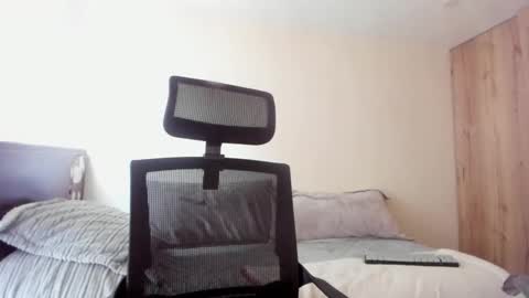 Kendra online show from 5, 12, 2025