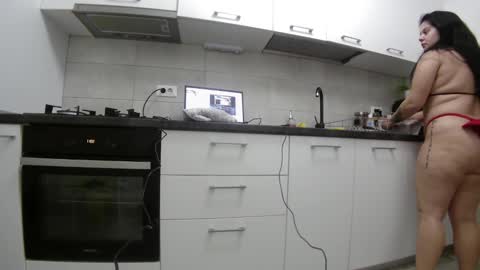           online show from 25, 12, 2024