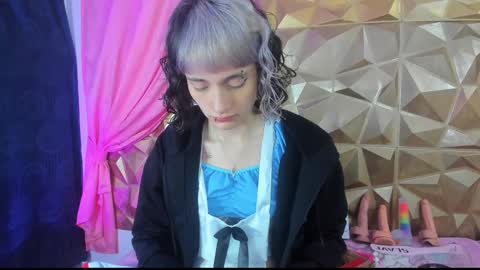  emmili  online show from 21, 1, 2025