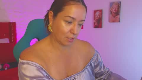 Sweet Evans online show from 17, 9, 2025