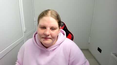 Snapshot of sweet_karla_la chatting on 21, 5, 2026 Karla online show from 21, 5, 2026