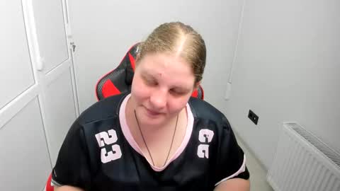 Snapshot of sweet_karla_la chatting on 8, 6, 2026 Karla online show from 8, 6, 2026