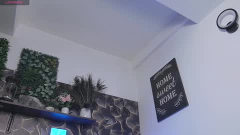 Snapshot of sweet_kitty2000 chatting on 28, 2, 2025 Alesy online show from 28, 2, 2025