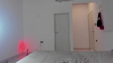 Hi Im Lia Your dreams came true  online show from 13, 9, 2025