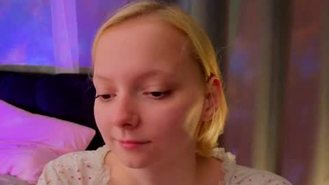 Lana online show from 10, 5, 2026