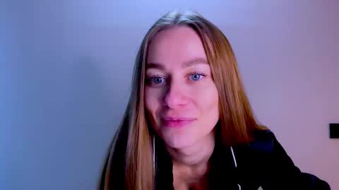 Snapshot of sweet_mia_91 chatting on 15, 10, 2025 Mia online show from 15, 10, 2025
