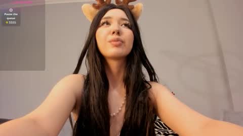 Snapshot of sweet_mikasa chatting on 17, 12, 2025 Mikasa online show from 17, 12, 2025