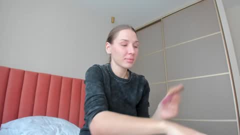 Snapshot of sweet_miss381 chatting on 8, 2, 2025 Sofi online show from 8, 2, 2025