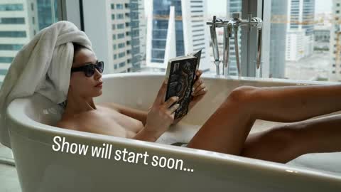 Snapshot of sweet_moan chatting on 26, 4, 2026 Dana online show from 26, 4, 2026