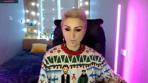 Snapshot of sweet_n_strong chatting on 1, 12, 2025 sweet_n_strong online show from 1, 12, 2025