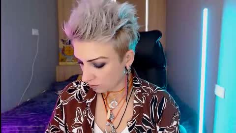 Snapshot of sweet_n_strong chatting on 7, 2, 2026 sweet_n_strong online show from 7, 2, 2026