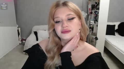 sweet_nicole_333 online show from 28, 3, 2026