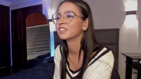 Sweet Obsession online show from 3, 3, 2025