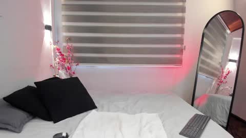 Sweet Obsession online show from 18, 9, 2025