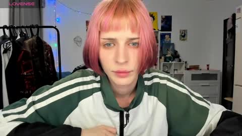 kira online show from 16, 4, 2026