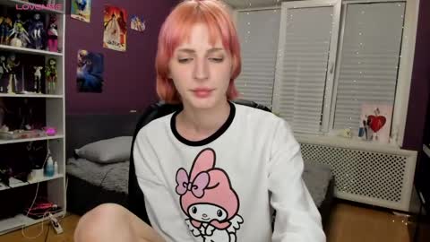 Snapshot of sweet_peach__ chatting on 15, 5, 2026 kira online show from 15, 5, 2026