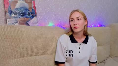 Snapshot of sweet_pixie__ chatting on 8, 7, 2026 sweet_pixie__ online show from 8, 7, 2026