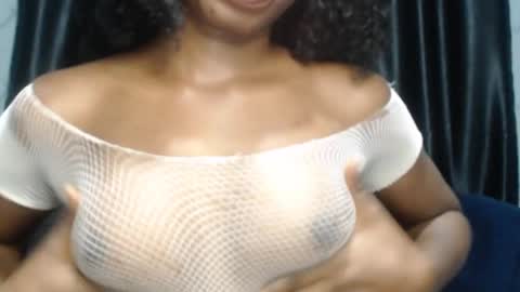Snapshot of sweet_puna chatting on 1, 3, 2025 Nancy online show from 1, 3, 2025