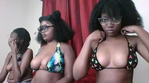 Snapshot of sweet_rayana_ chatting on 9, 8, 2026 sweet rayana online show from 9, 8, 2026