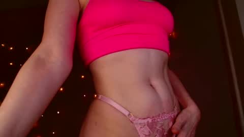 Snapshot of sweet_rosely chatting on 6, 5, 2026 Sweet Rosely online show from 6, 5, 2026
