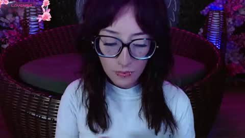 Snapshot of sweet_roxanee chatting on 11, 7, 2026 Roxanee online show from 11, 7, 2026