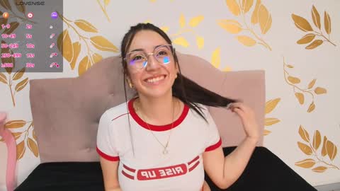 Sammy Lauren online show from 4, 2, 2025