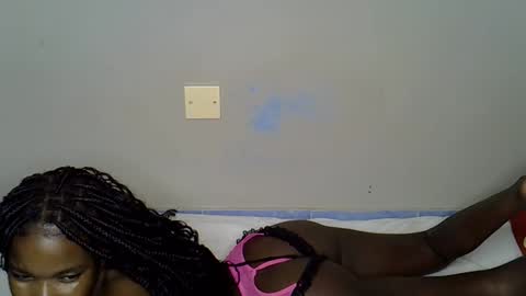 sweet_sheee online show from 21, 11, 2025