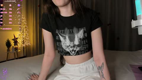 Snapshot of sweet_sonechka chatting on 1, 2, 2025 sweet_sonechka online show from 1, 2, 2025