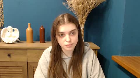 Snapshot of sweet_sugaaar chatting on 4, 3, 2025 Rebecca online show from 4, 3, 2025