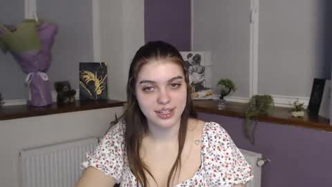 Snapshot of sweet_sugaaar chatting on 6, 3, 2025 Rebecca online show from 6, 3, 2025