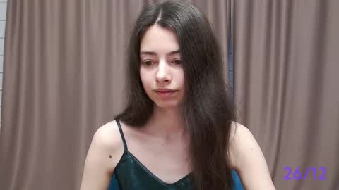 Snapshot of sweet_sweet_angel chatting on 26, 12, 2024 Angel online show from 26, 12, 2024