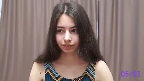 Snapshot of sweet_sweet_angel chatting on 5, 3, 2025 Angel online show from 5, 3, 2025