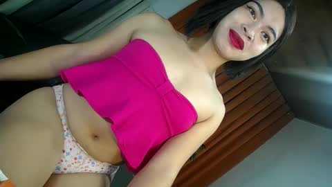 sweet_trexie online show from 16, 4, 2026