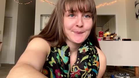 Snapshot of sweet_truffle chatting on 19, 2, 2025 Heidi Brenner - Please check bio for schedule FAQ online show from 19, 2, 2025