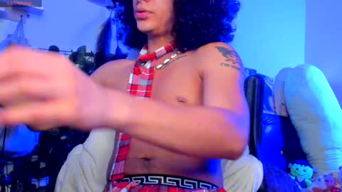 Steven independent model online show from 25, 1, 2025