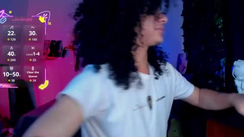 Steven independent model online show from 16, 10, 2025