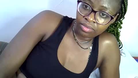 Snapshot of sweet_zarah chatting on 11, 5, 2026 sweet_zarah online show from 11, 5, 2026