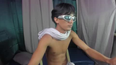 Snapshot of sweetasianrobertxxx chatting on 18, 2, 2026 Robert online show from 18, 2, 2026