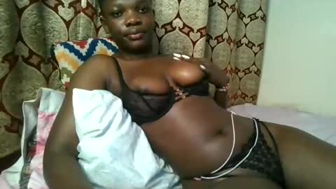 Snapshot of sweetassbabe20 chatting on 25, 6, 2026 Sweetass online show from 25, 6, 2026