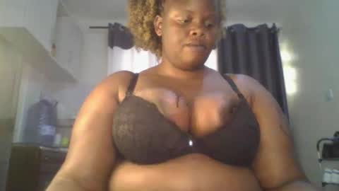 Snapshot of sweetbaby46 chatting on 5, 10, 2025 sweetbaby46 online show from 5, 10, 2025