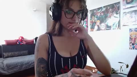 Snapshot of sweetbella_444 chatting on 23, 9, 2025 Bella online show from 23, 9, 2025