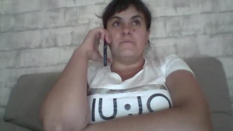Snapshot of sweetbesty5322 chatting on 4, 8, 2026 sweetbesty5322 online show from 4, 8, 2026